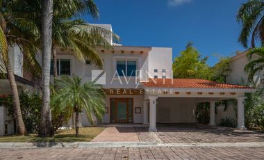 Casa en venta, Isla Dorada, Zona Hotelera