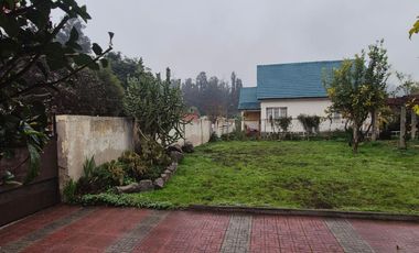 Se vende gran vivienda con amplio terreno en El Retiro, Quilpué.