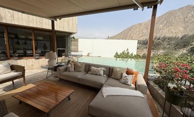Vendo espectacular casa en condominio Cieneguilla