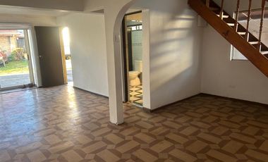 VENDE AMPLIA CASA VILLA SAN MARCOS 18 SUR  TALCA Valor $110.000.000