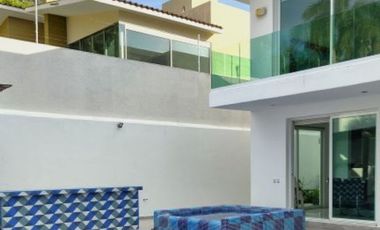 C106 Venta casa nueva con alberca 4 recámaras  Ixtapa  Zona Campo de Golf