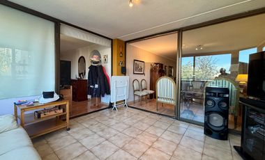 Se Vende Amplio Departamento 3 Dormitorios + 2 Estacionamientos. Providencia