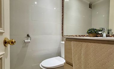 Se Vende Amplio Departamento 3 Dormitorios + 2 Estacionamientos. Providencia