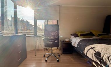 Se Vende Amplio Departamento 3 Dormitorios + 2 Estacionamientos. Providencia