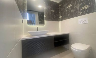 Casa de Renta en Puembo, 3 Dorms, Urbanización de Lujo Cerca Al Club Arrayanes.