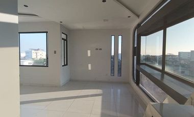 SE RENTA DEPARTAMENTO CENTRICO