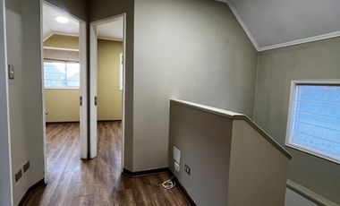 Arriendo bella casa. Gabriela mistral, Los Ángeles.