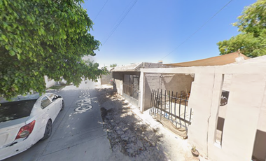 Casa en Cerrada Santa Paula Fracc. La Cortina, Torreón, Coahuila de Zaragoza, NO CRÉDITOS.