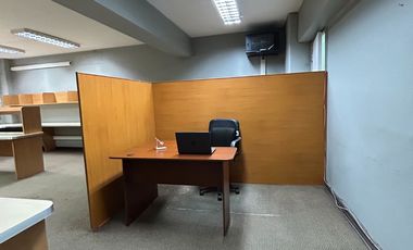 Se Arrienda Oficina ideal para call center , a pasos de Metro U de chile