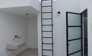🔴En Venta🔴 🏠🏠Casa estilo minimalista, ubicada en Fraccionamiento “Los Frailes” cerca de hospitales y escuelas (Universidad del Futbol, La Salle, I