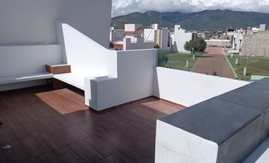 🔴En Venta🔴 🏠🏠Casa estilo minimalista, ubicada en Fraccionamiento “Los Frailes” cerca de hospitales y escuelas (Universidad del Futbol, La Salle, I