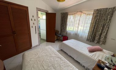 CASA DE UN SOLO NIVEL EN FRACCIONAMIENTO EL PARAJE, JIUTEPEC MORELOS.