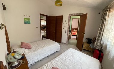 CASA DE UN SOLO NIVEL EN FRACCIONAMIENTO EL PARAJE, JIUTEPEC MORELOS.