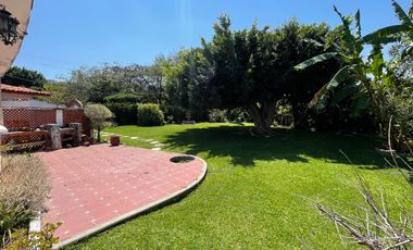 CASA DE UN SOLO NIVEL EN FRACCIONAMIENTO EL PARAJE, JIUTEPEC MORELOS.