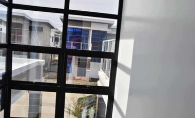 3 Bedroom House for rent modern design with subd pool