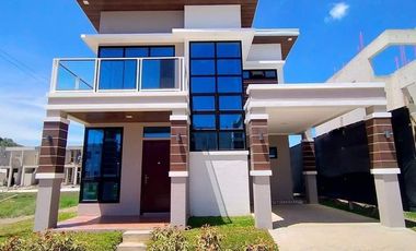 3 Bedroom House for rent modern design with subd pool