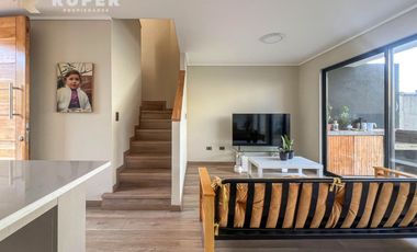 CASA EN CONDOMINIO DE 2 PISOS EN MARGA MARGA