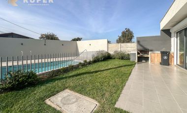 CASA EN CONDOMINIO DE 2 PISOS EN MARGA MARGA