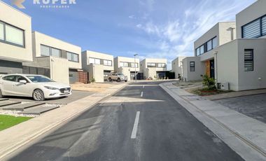 CASA EN CONDOMINIO DE 2 PISOS EN MARGA MARGA