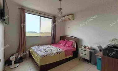 CASA EN VENTA en URBANIZACIÓN VILLA CLUB