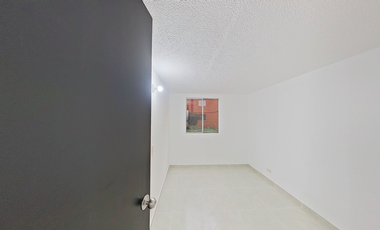 SE VENDE APARTAMENTO MOSQUERA CERCA A LA BIBLIOTECA / 1º PISO