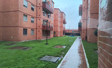 SE VENDE APARTAMENTO MOSQUERA CERCA A LA BIBLIOTECA / 1º PISO