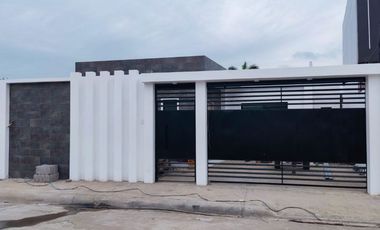 Casas en venta en Portoviejo con 3 habitaciones con su propio baño.