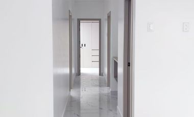 Casas en venta en Portoviejo con 3 habitaciones con su propio baño.