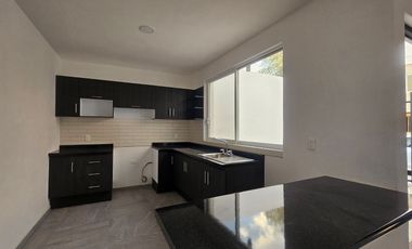 CASA DE UN NIVEL CON 3 RECÁMARAS EN VENTA