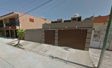 Casa 🏡 en  Av 18 de Marzo 414, Centro, 96400 Coatzacoalcos, Veracruz, México ✨💵