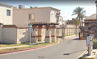 CASA EN MONTECARLO RESIDENCIAL