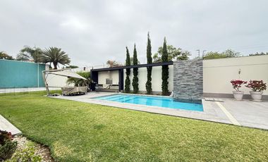 Vendo espaciosa casa con piscina en La Encantada de Villa
