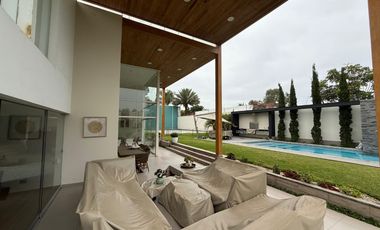 Vendo espaciosa casa con piscina en La Encantada de Villa