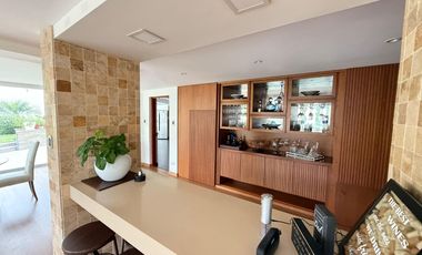 Vendo espaciosa casa con piscina en La Encantada de Villa