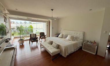 Vendo espaciosa casa con piscina en La Encantada de Villa
