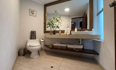 Vendo espaciosa casa con piscina en La Encantada de Villa