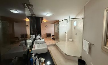 Vendo espaciosa casa con piscina en La Encantada de Villa