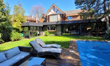 Espectacular casa totalmente remodelada en Barrio Ingles