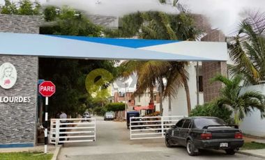 GRAN VENTA DE CASA DE TRES PISOS EN LA URB. LOURDES, PIURA