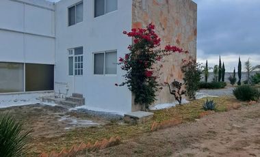 CASA EN VENTA EN TEQUISQUIAPAN
