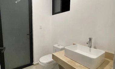 Casa en venta en privada una planta 3 recamaras, alberca y casa club
