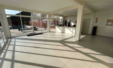 RENTO mega casa con patio y cuarto de servicio!