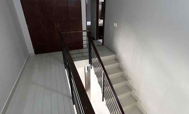 RENTO mega casa con patio y cuarto de servicio!