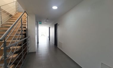 ARRENDAMOS OFICINA CONSULTORIO CABECERA EXCELENTE VISTA PARQUEADERO