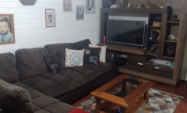 Venta de Casa En Maipu, villa La Pradera