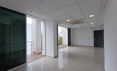 VENDEMOS OFICINAS CONSULTORIOS BUCARAMANGA CABECERA EXCELENTE VISTA Y PARQUEADEROS