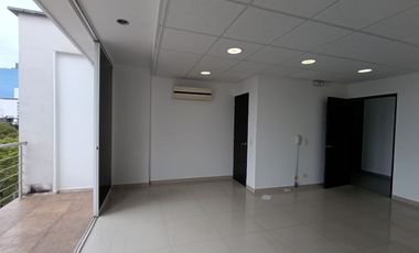VENDEMOS OFICINAS CONSULTORIOS BUCARAMANGA CABECERA EXCELENTE VISTA Y PARQUEADEROS