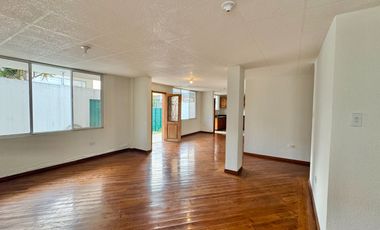 VENTA CASA RENTERA / CARCELÉN SECTOR COLEGO AMERICANO