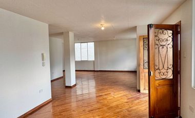 VENTA CASA RENTERA / CARCELÉN SECTOR COLEGO AMERICANO