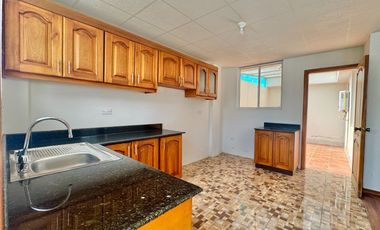 VENTA CASA RENTERA / CARCELÉN SECTOR COLEGO AMERICANO